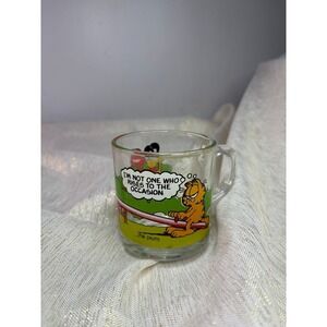 vintage McDonald's Garfield glass mug from 1978,